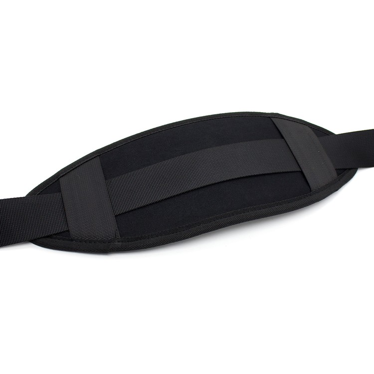 סלינג לדלת שחור