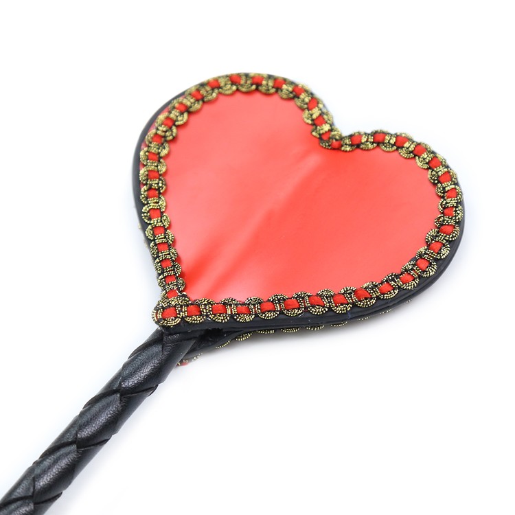 קרופ לב שחור או אדום - אביזרי מין לנשים - משלוח עד הבית