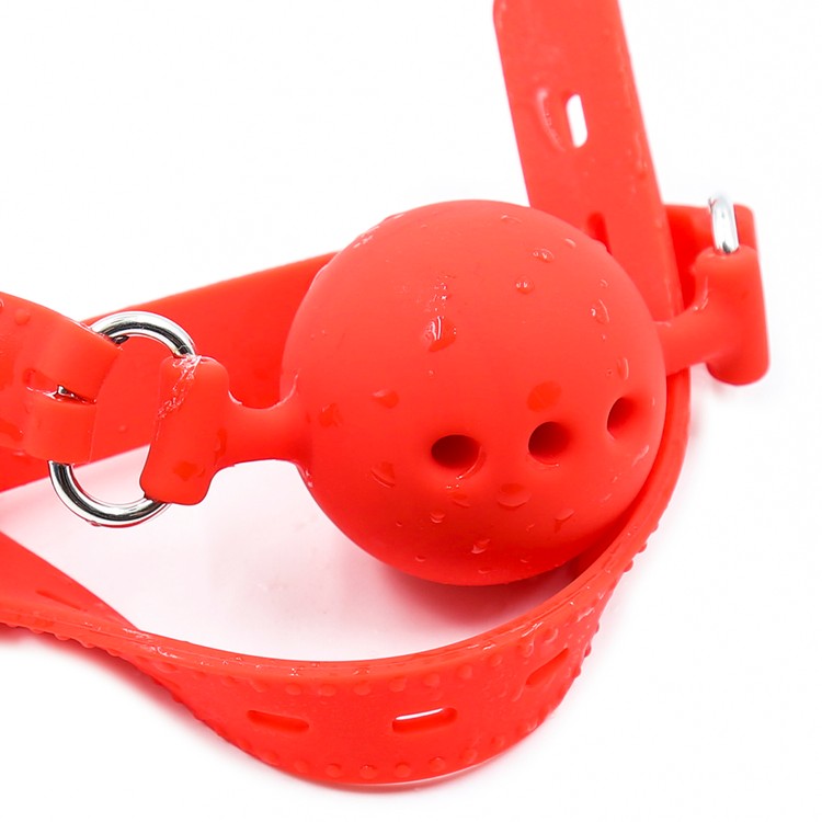 גאג סיליקון אדום מחורר