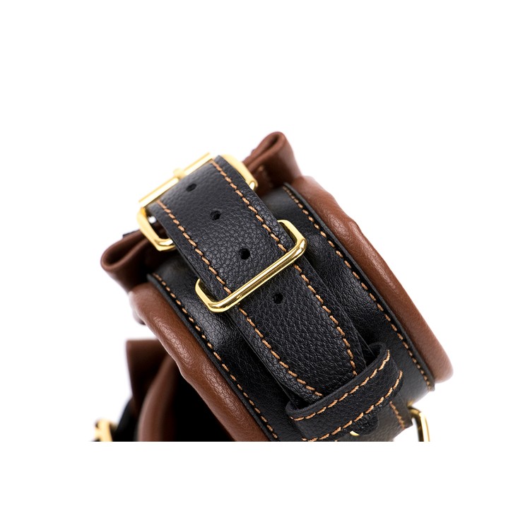 אזיקי רגליים בריפוד כפול אבזמים מוזהבים