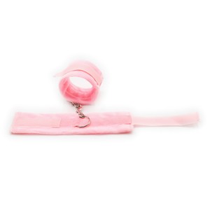 אזיקי רגליים מקטיפה פרותית