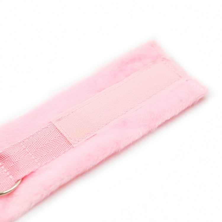 אזיקי רגליים מקטיפה פרותית