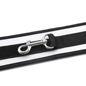 ערכת אזיקים לדלת