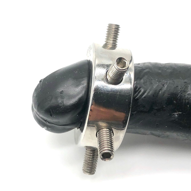 טבעת עינויים עם ספייקים מתברגים