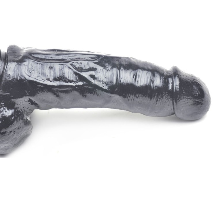 דילדו ריאליסטי עם ביצים