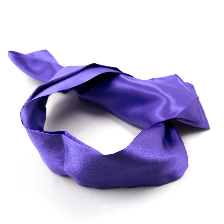 כיסוי עיניים מסטן סגול