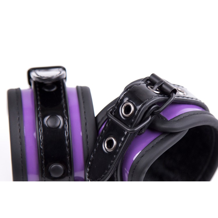 סט אזיקים כיסוי עיניים סגולים