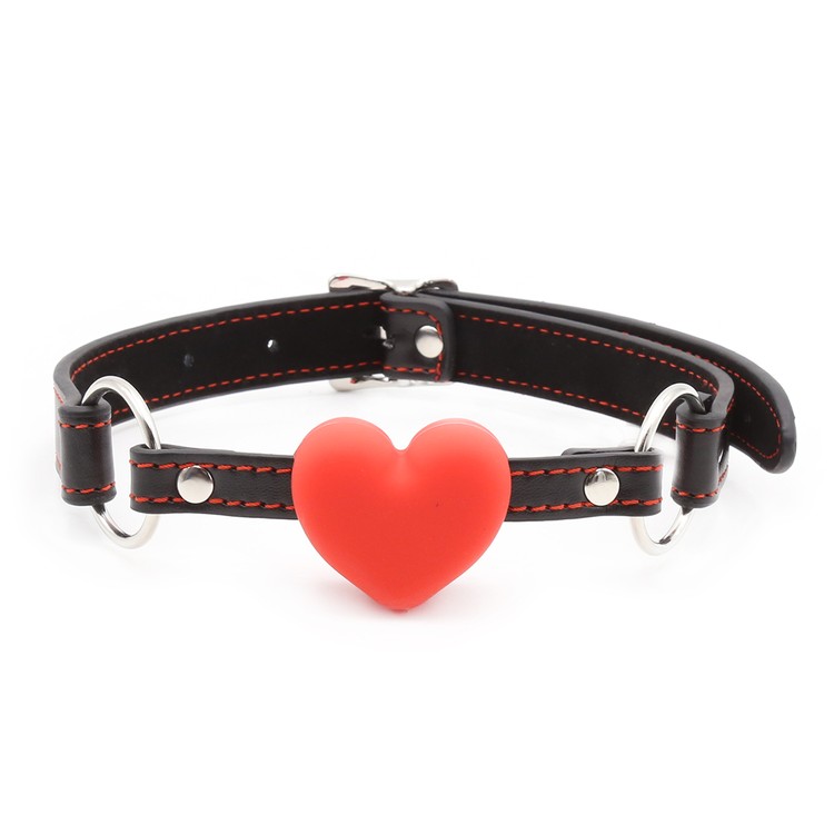 מחסום פה עם לב סיליקון אדום