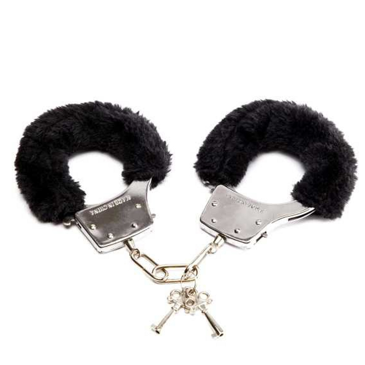 אזיקי מתכת עם פרווה