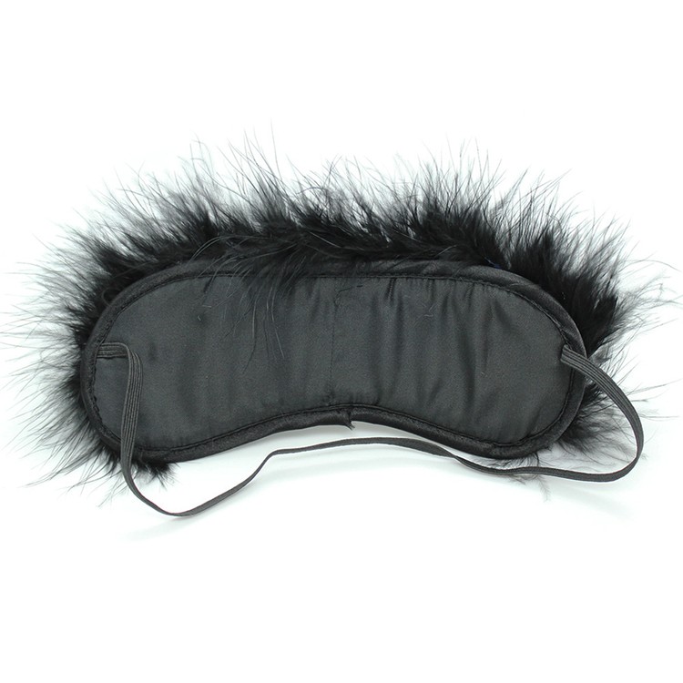 כיסוי עיניים מנומר עם נוצות