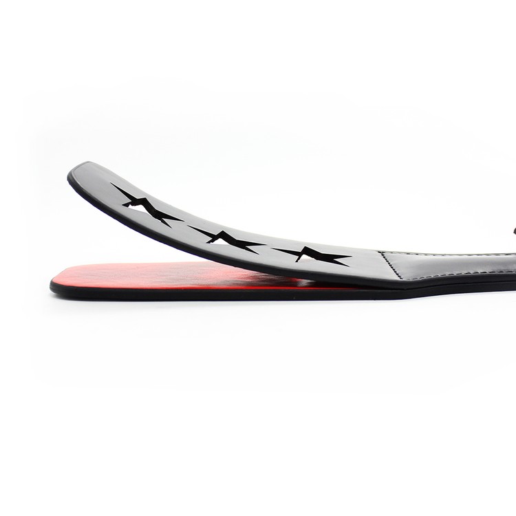 מחבט שחור כוכבים