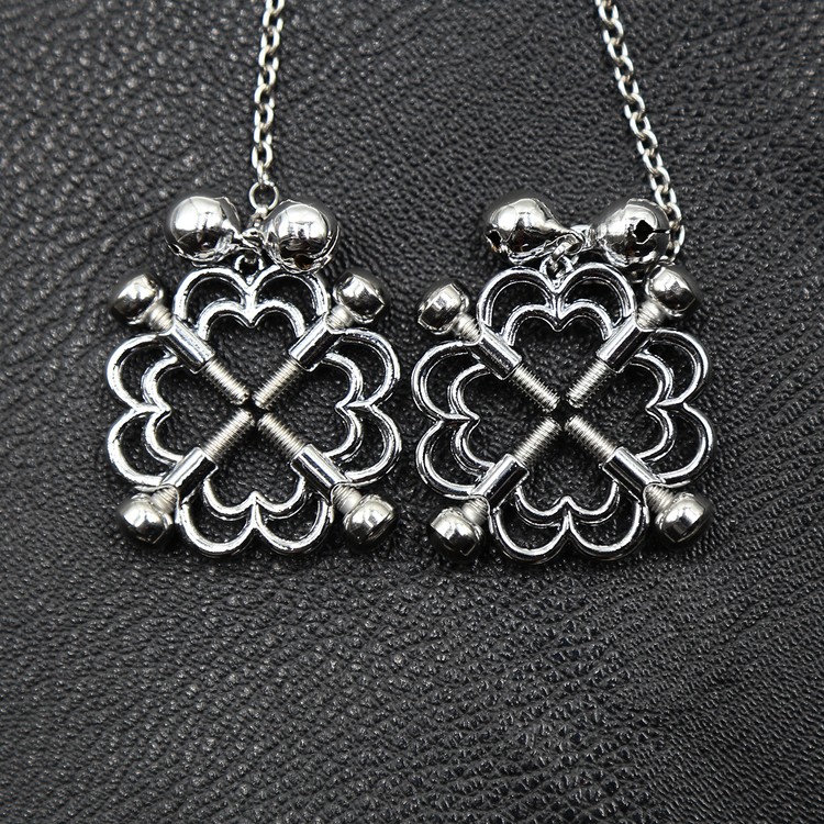 מצבטי פרח ממתכת עם שרשרת