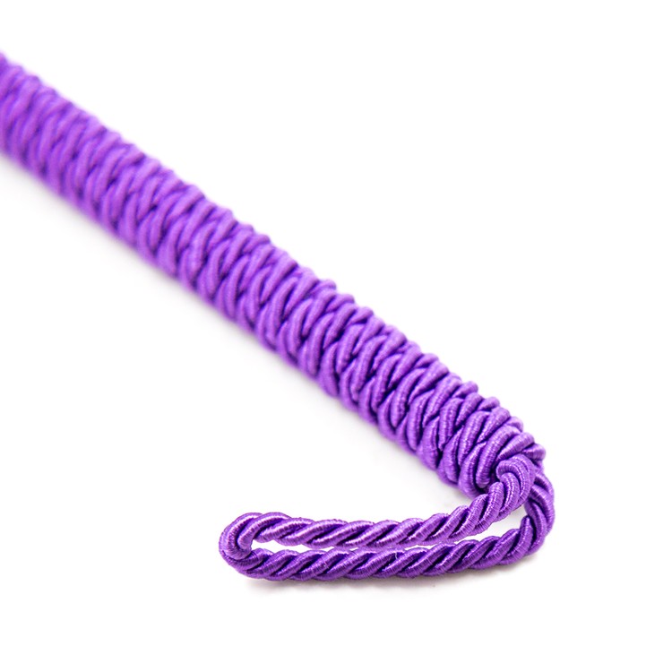 נוצה פלאפי מעוטרת בסרט