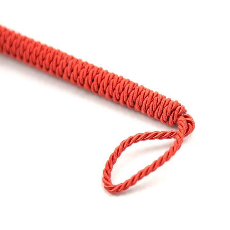 נוצה פלאפי מעוטרת בסרט