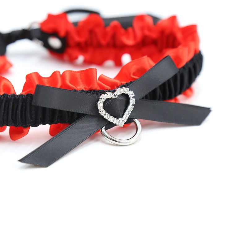 קולר סקסי משובץ  ביהלומים וסרט שחור