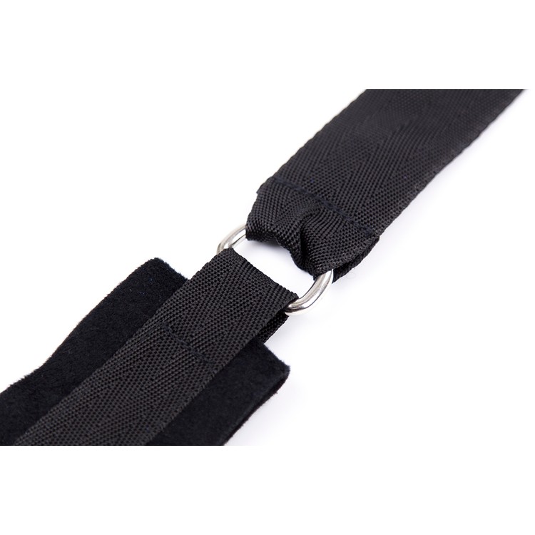 ערכת אזיקים לדלת