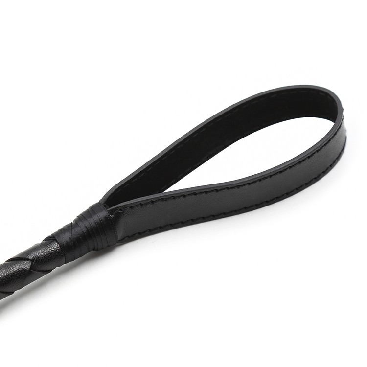 שוט רכיבה קצר קלוע קצה צר