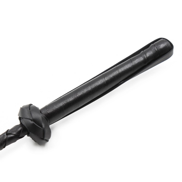 שוט רכיבה קצר קלוע קצה צר