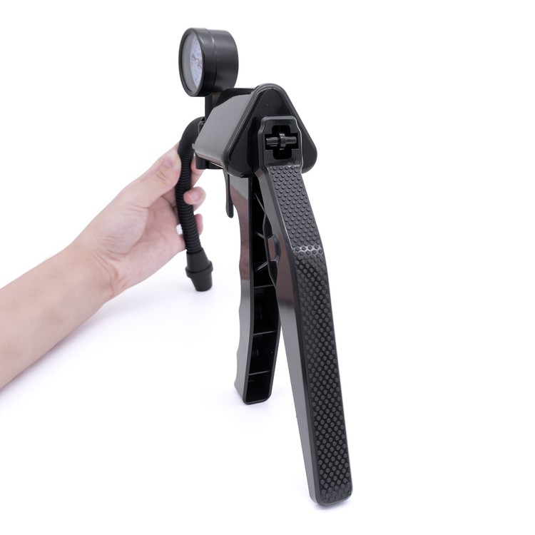 משאבה עם מד לחץ ידני Puassion Pump Powerup+זוג טבעות במתנה