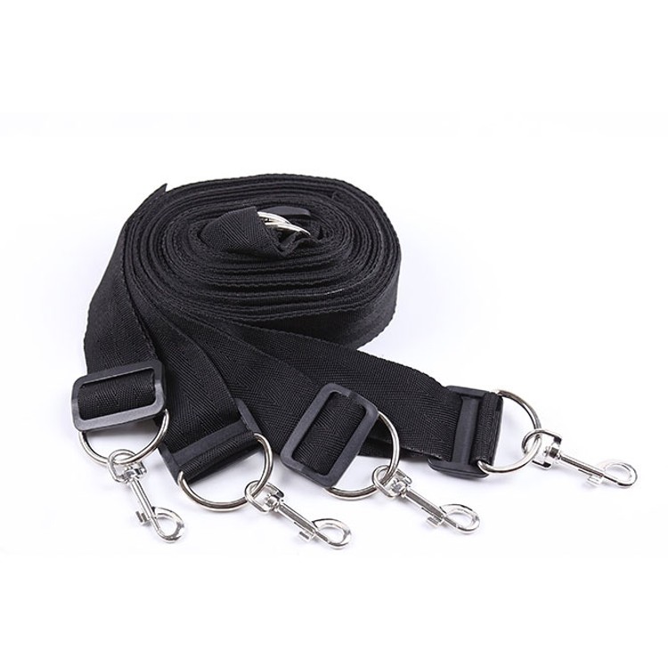 סט קשירה שחור משולב בפרווה PILLOW TALK