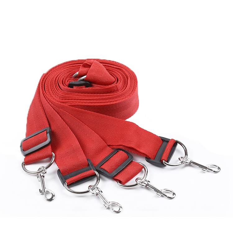 סט קשירה אדום משולב בפרווה 'פילואו טואק'