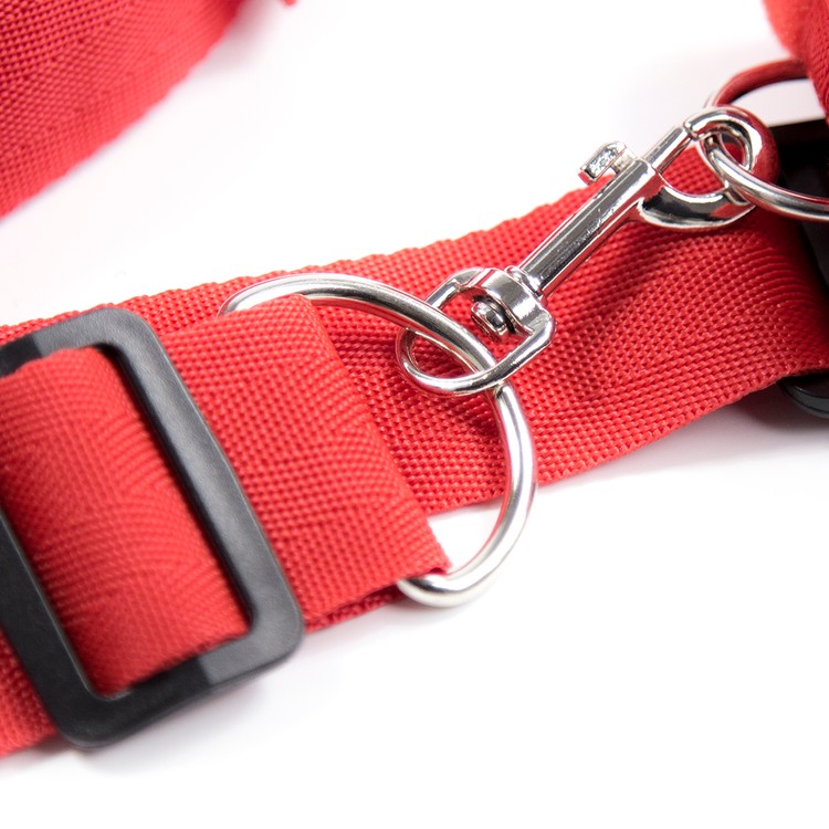 סט קשירה אדום משולב בפרווה 'פילואו טואק'