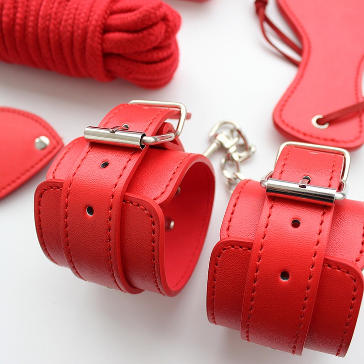 ערכת BDSM אדומה למתחילים 'פרנצ' לאב'