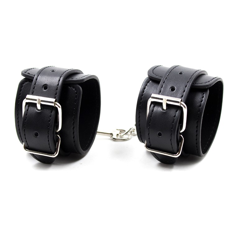 ערכת BDSM שחורה למתחילים Tie & Spank