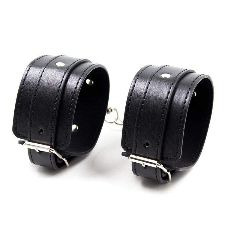 ערכת BDSM שחורה למתחילים Tie & Spank