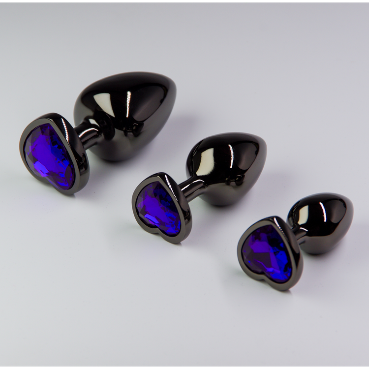 פלאג מתכת שחורה יהלום לב סגול כהה