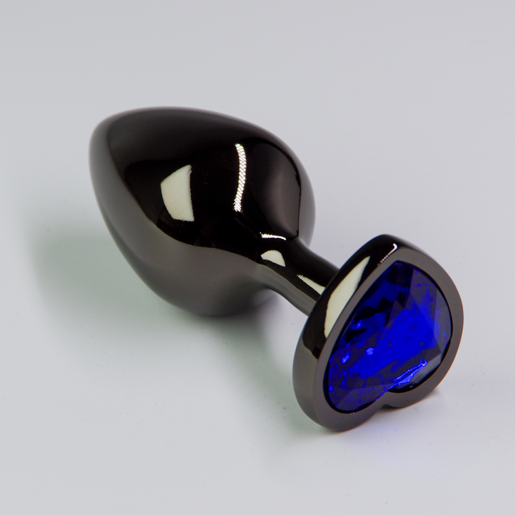 פלאג מתכת שחורה יהלום לב כחול כהה