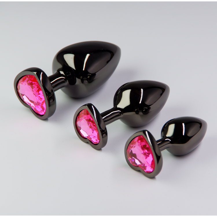 פלאג מתכת שחורה יהלום לב ורוד