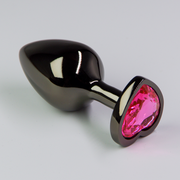 פלאג מתכת שחורה יהלום לב ורוד