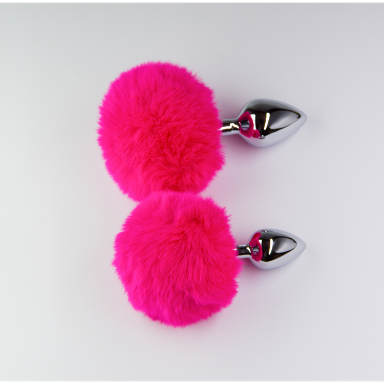 פלאג מתכת עם זנב באני ורוד כהה