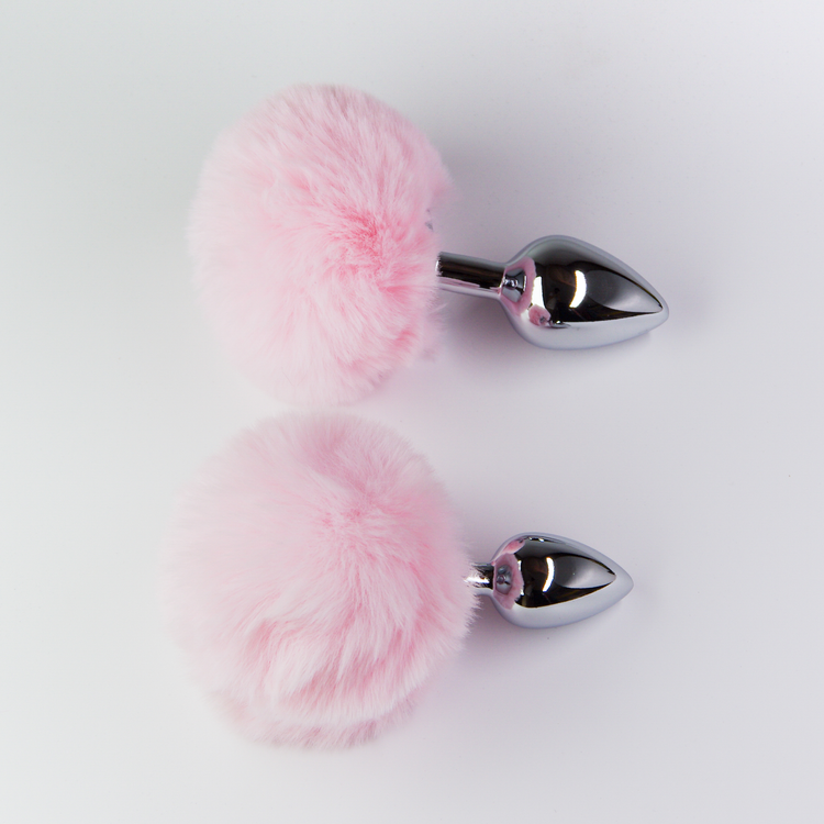 פלאג מתכת עם זנב באני ורוד בהיר