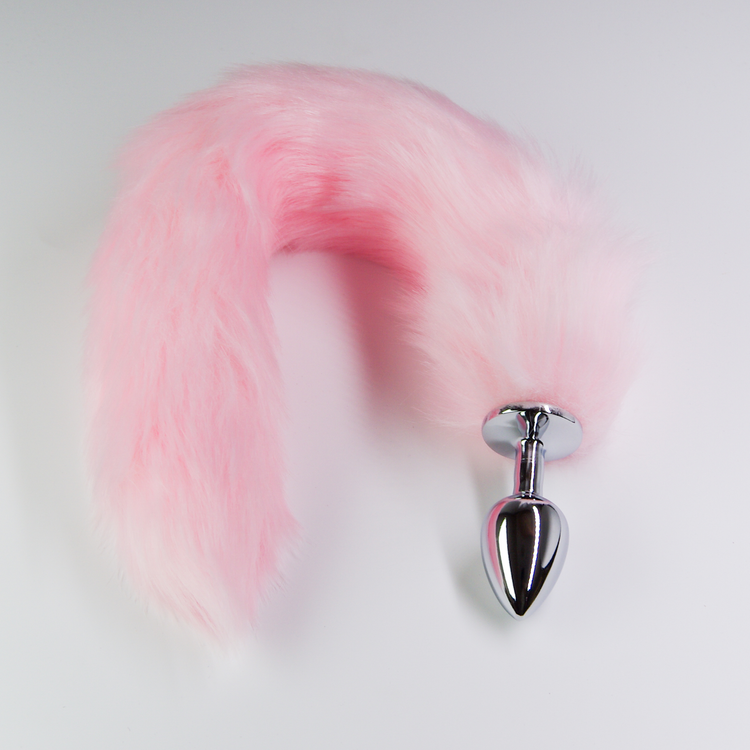 פלאג מתכת עם זנב שועל ורוד