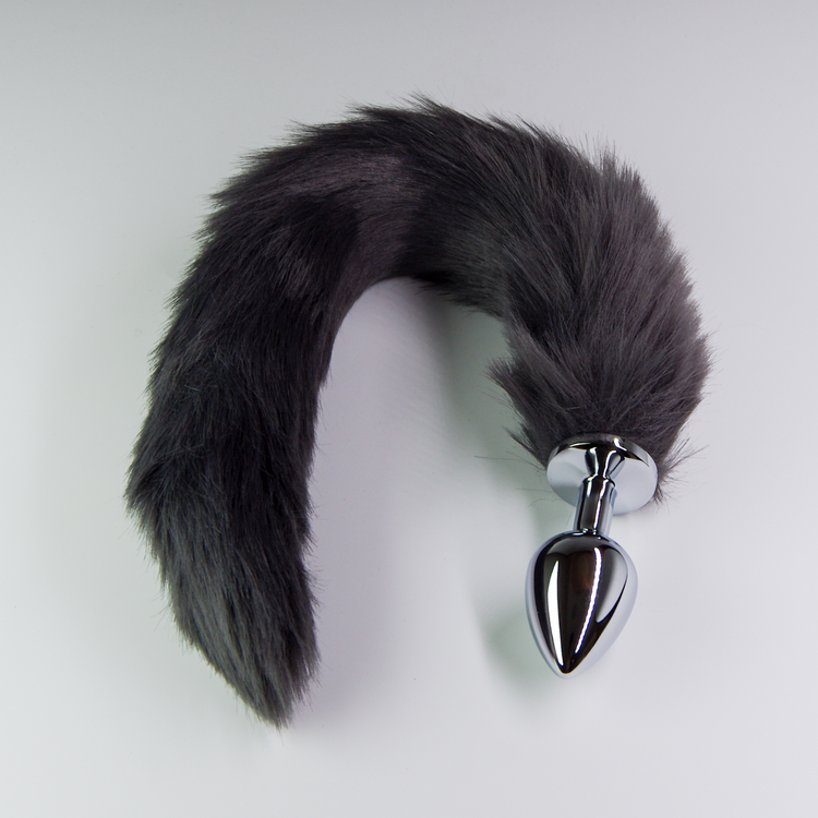 פלאג מתכת עם זנב שועל אפור