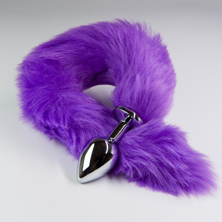 פלאג מתכת עם זנב שועל סגול