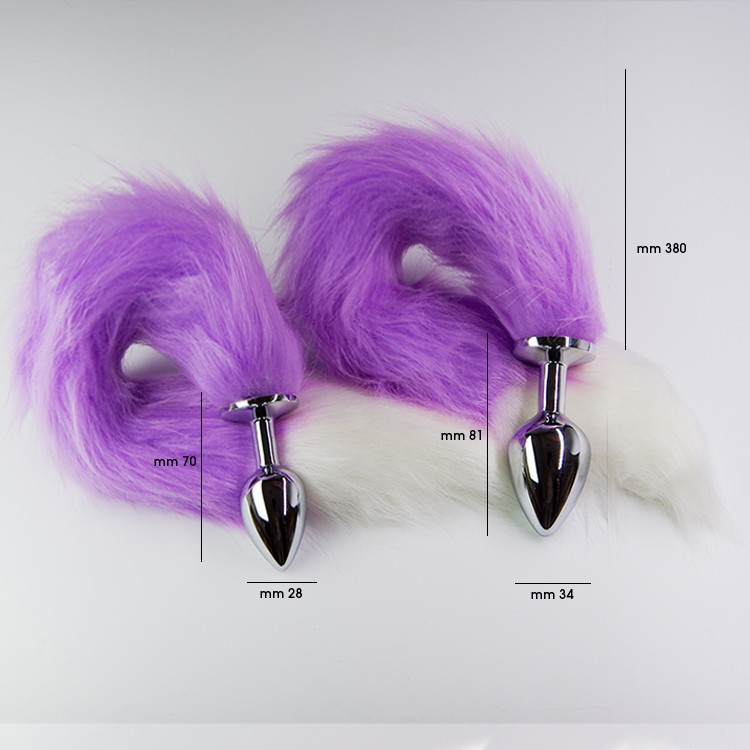 פלאג מתכת עם זנב שועל סגול עם קצה לבן