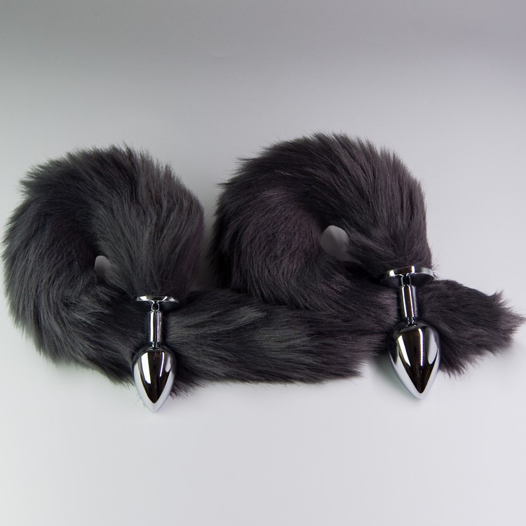 פלאג מתכת עם זנב שועל אפור