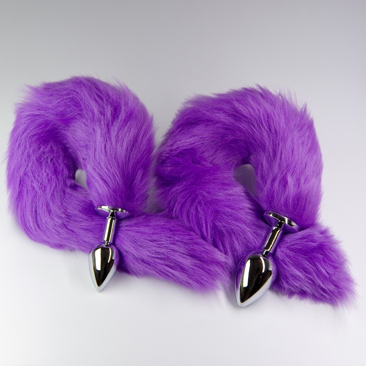 פלאג מתכת עם זנב שועל סגול