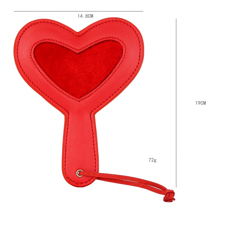 מחבט לב מרופד אדום