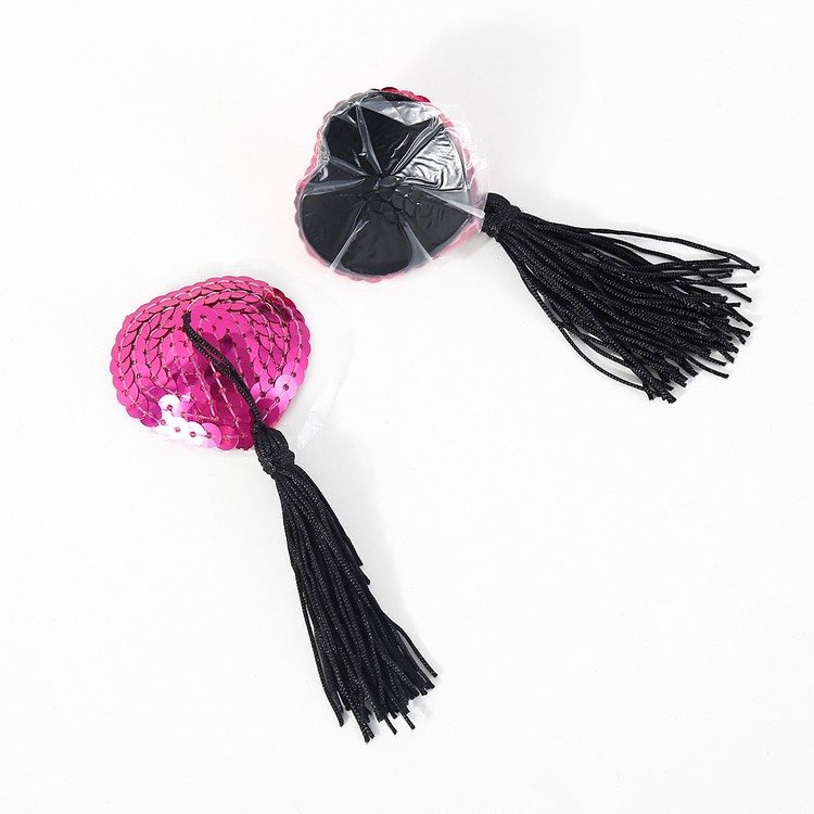 כיסוי פטמות פייטים לב ורוד עם פרנזים