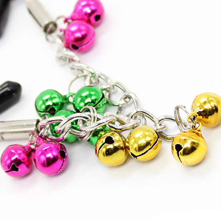 מצבטים פטמות מתכווננים עם פעמונים