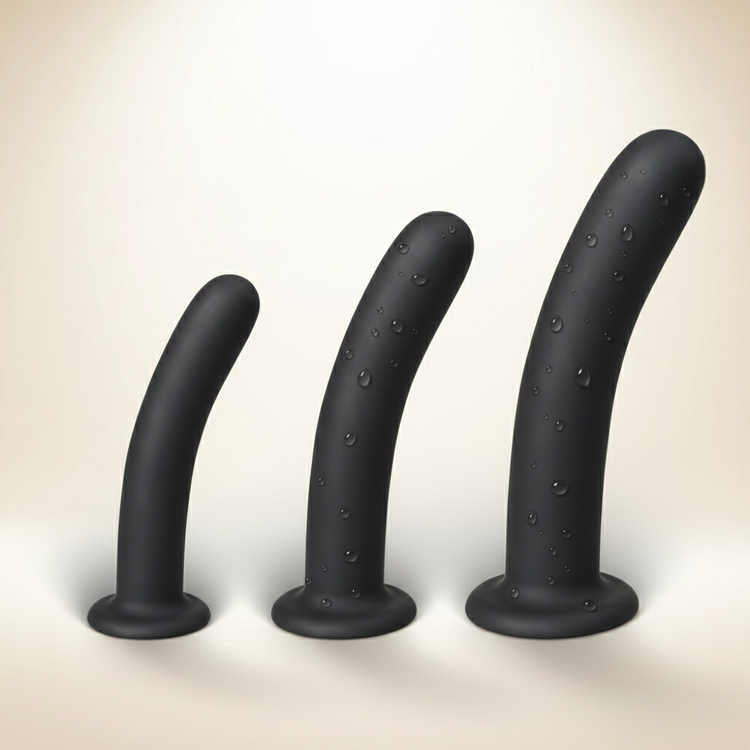 דילדו סיליקון קטן שחור עם בסיס