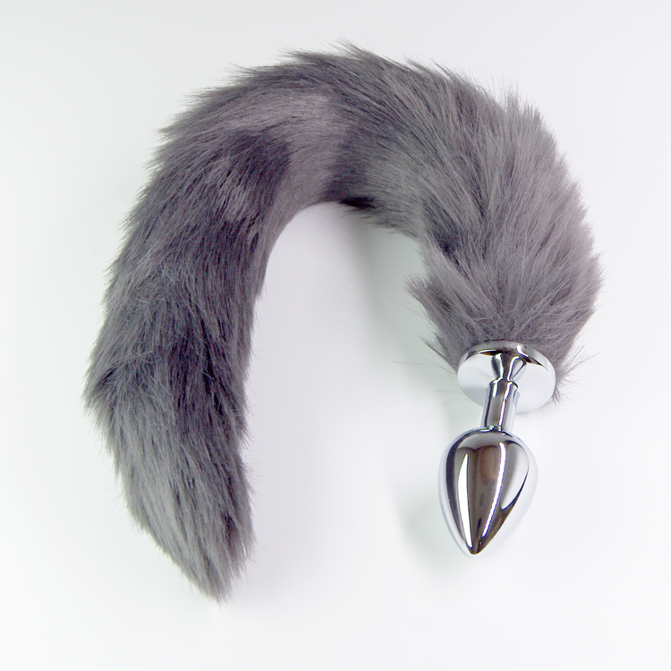 פלאג מתכת עם זנב שועל אפור בהיר