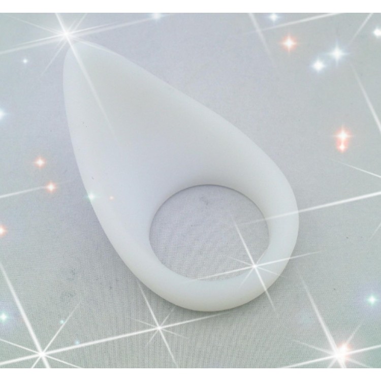 קוקרינג עם משולש גירוי לבן