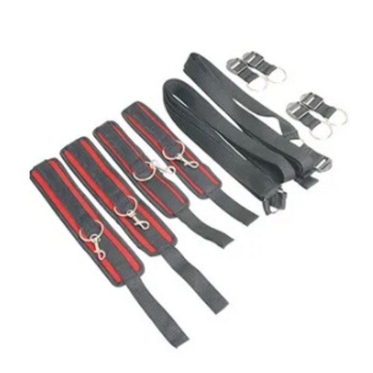 ערכת קשירה למיטה עם אזיקים imBDSM