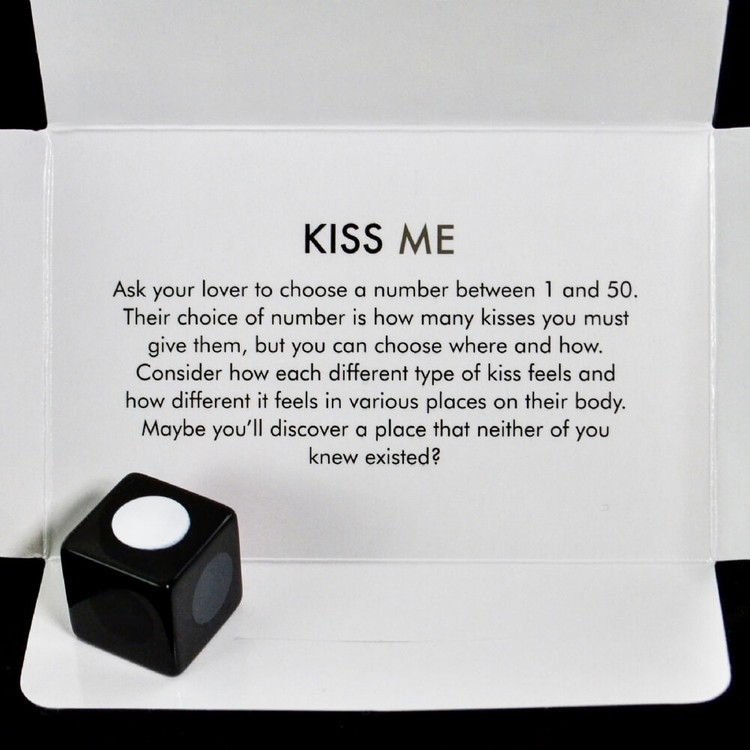 Fifty Days of Play משחק קינקי למבוגרים באנגלית