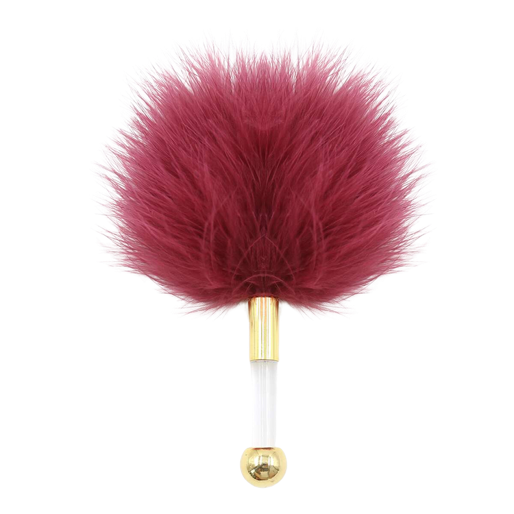 גברתי הנאווה- נוצה